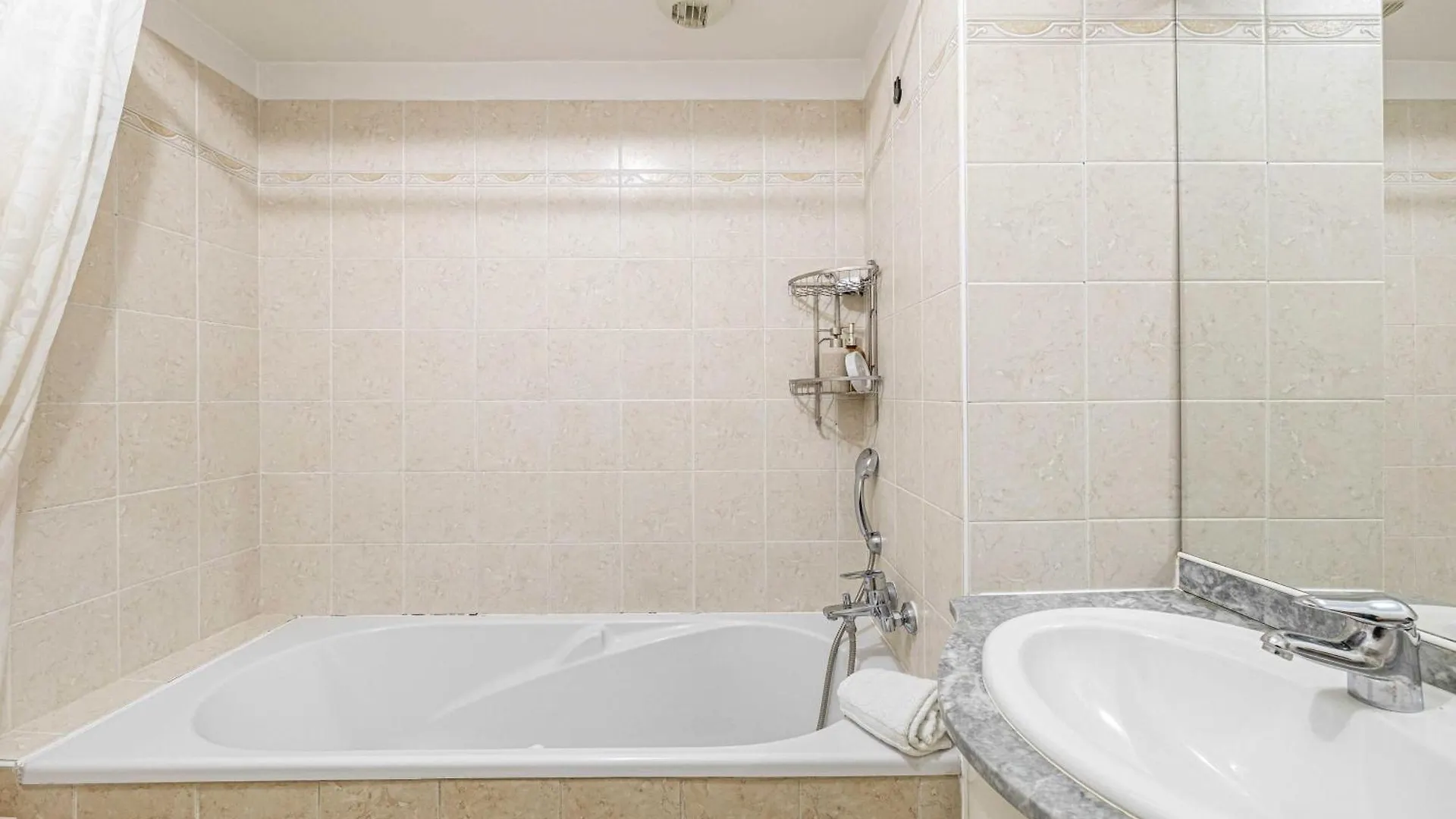Bright One Bedroom Apt With Parking And Terrace Cannes Apartment